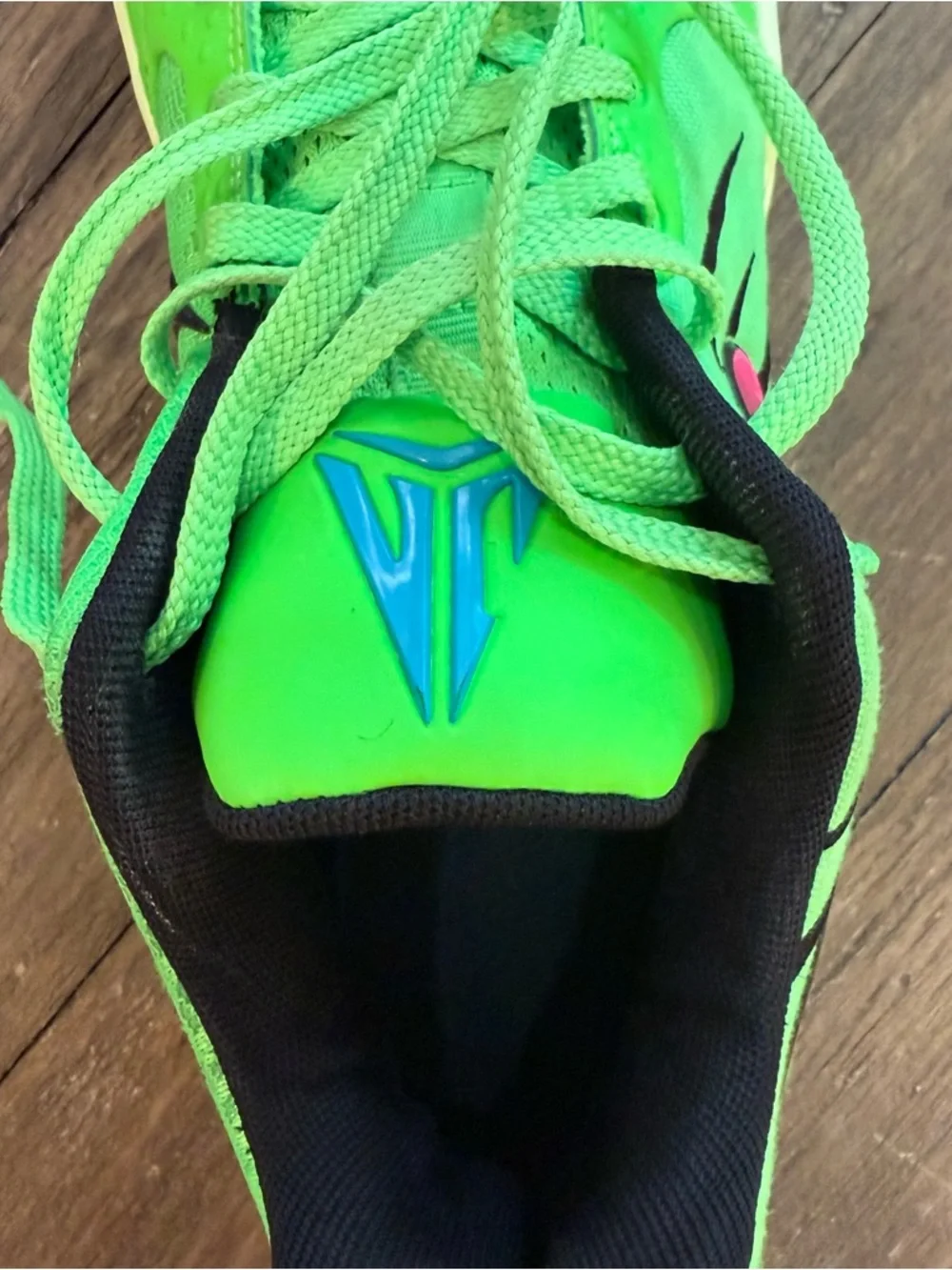 Nike Ja 2‎ Nightmare Basketball Shoes Green Pink Men's Size 9.5 IB8235-300